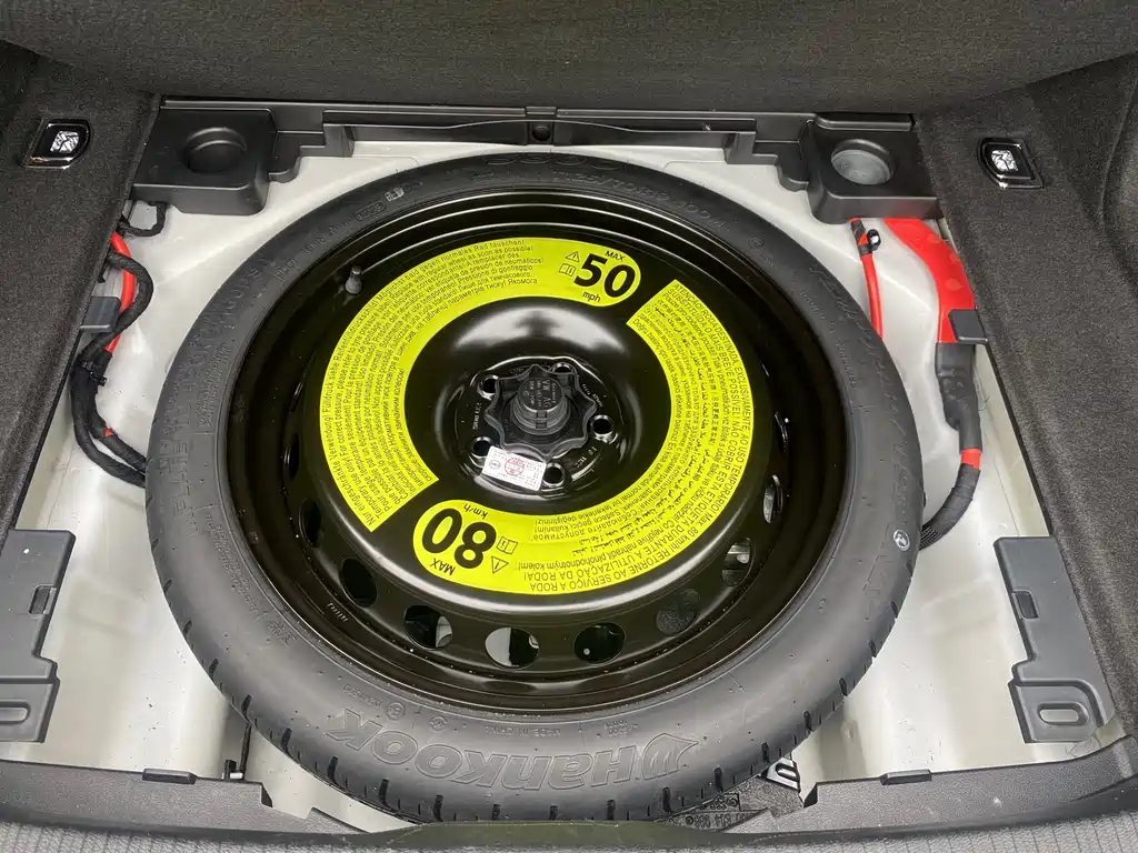 Audi Audi A4L 2023 40 TFSI quattro Luxury Dynamic Model 2023 - thumbnail 18