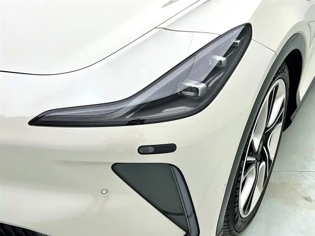 Zhiji Auto Zhiji LS7 2023 90kWh Elite RWD 2024 - thumbnail 7
