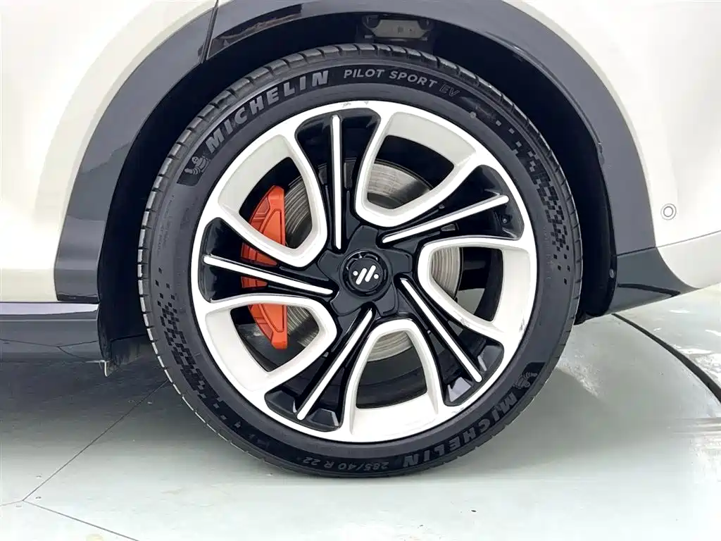 Zhiji Auto Zhiji LS7 2023 90kWh Elite RWD 2024 - thumbnail 12