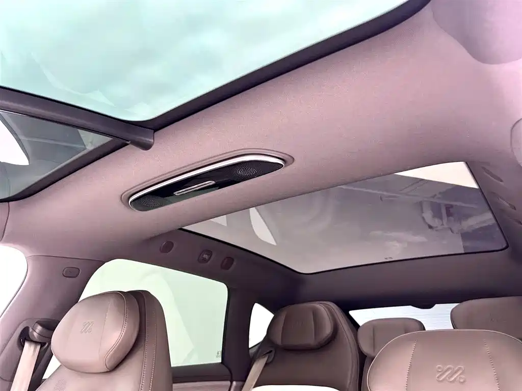 Zhiji Auto Zhiji LS7 2023 90kWh Elite RWD 2024 - thumbnail 17