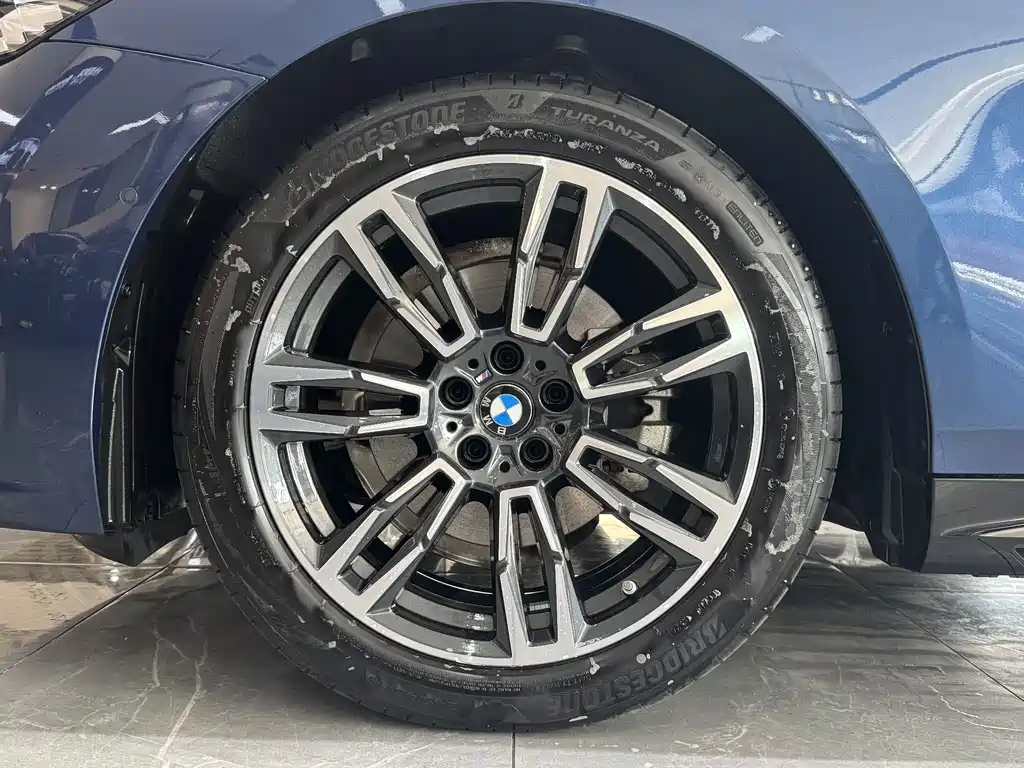 BMW BMW 5 Series Import 2024 Model 525i M Sport Package 2025 - thumbnail 13