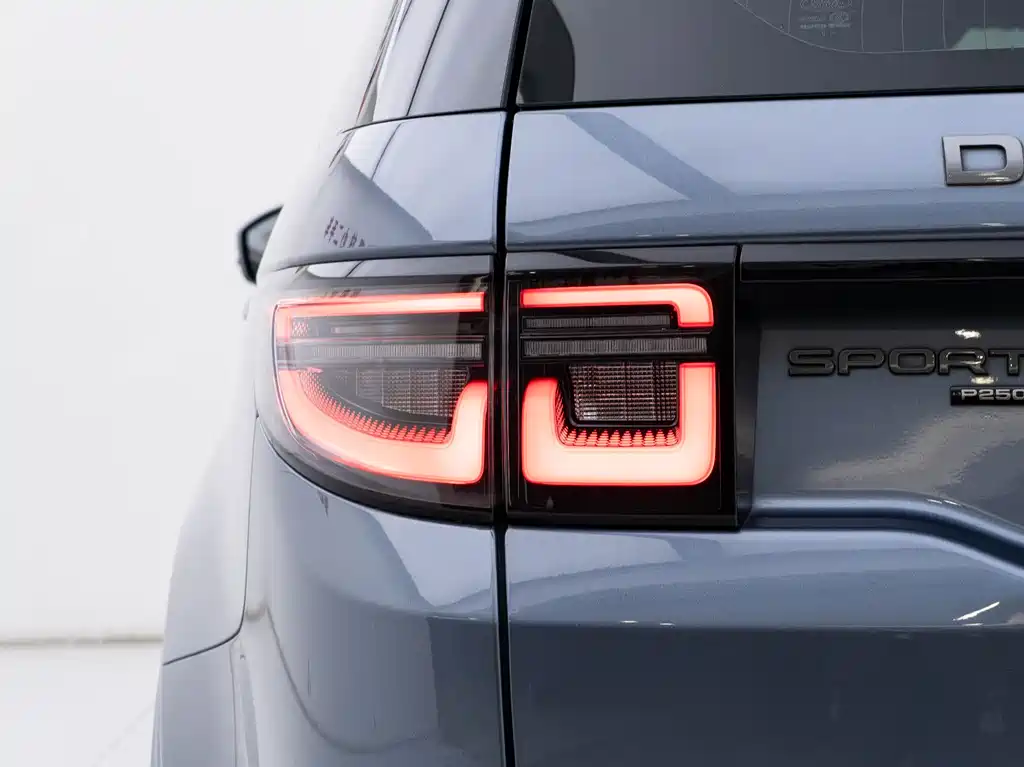 Land Rover Discovery Sport 2022 249PS R-Dynamic S Performance 5-Seat 2022 - thumbnail 27