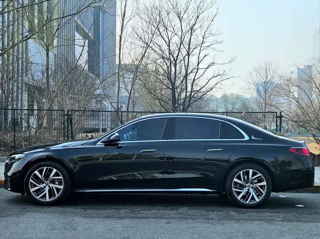 Mercedes-Benz Mercedes-Benz E-Class 2025 E 300 L Fashion Edition 2025 - thumbnail 2