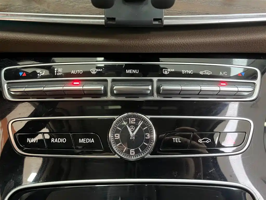 Mercedes-Benz Mercedes-Benz E-Class 2016 E 200 L 2016 - thumbnail 23