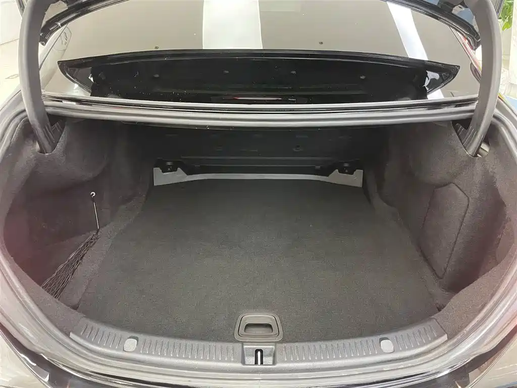 Mercedes-Benz Mercedes-Benz E-Class 2016 E 200 L 2016 - thumbnail 28