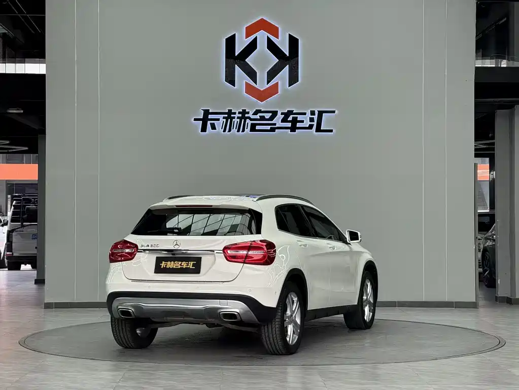 Mercedes-Benz Mercedes-Benz GLA 200 2015 Model Imported 2014 - thumbnail 6