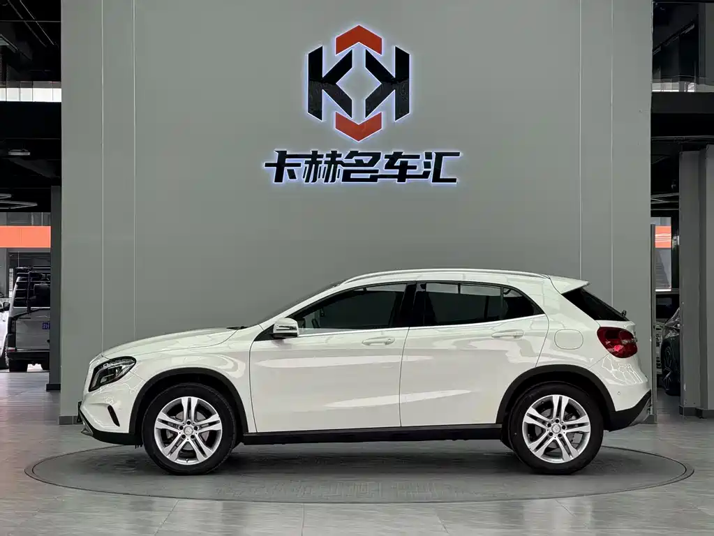 Mercedes-Benz Mercedes-Benz GLA 200 2015 Model Imported 2014 - thumbnail 7