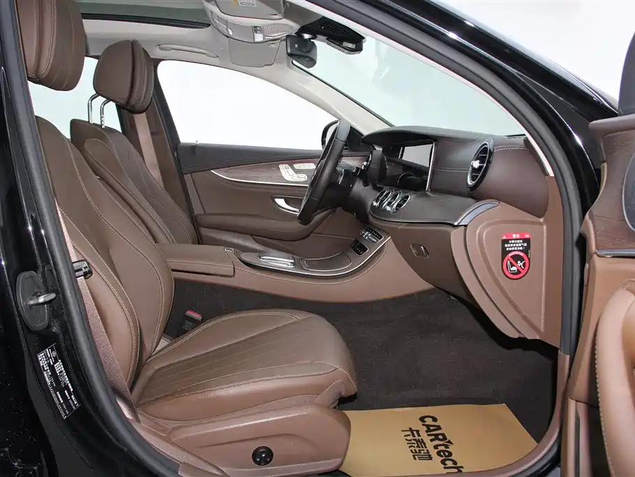 Mercedes-Benz Mercedes-Benz E-Class 2023 Model Year Facelift E 300 L Fashion Edition 2023 - thumbnail 19