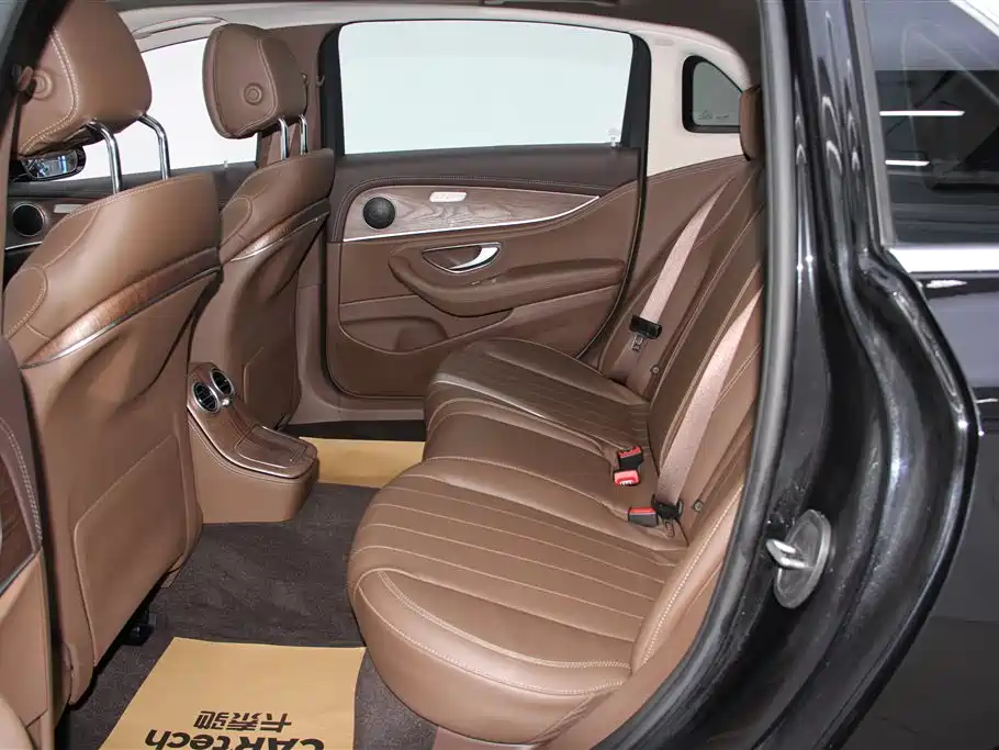 Mercedes-Benz Mercedes-Benz E-Class 2023 Model Year Facelift E 300 L Fashion Edition 2023 - thumbnail 20
