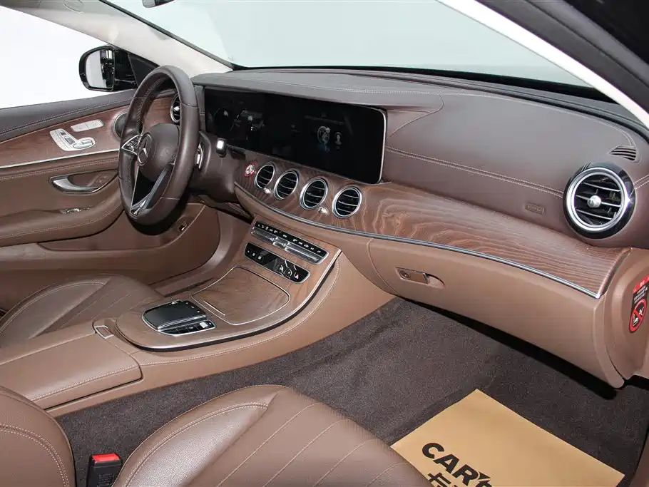 Mercedes-Benz Mercedes-Benz E-Class 2023 Model Year Facelift E 300 L Fashion Edition 2023 - thumbnail 22