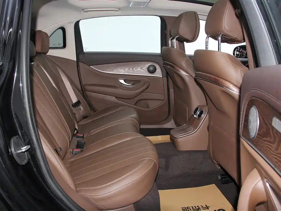 Mercedes-Benz Mercedes-Benz E-Class 2023 Model Year Facelift E 300 L Fashion Edition 2023 - thumbnail 24
