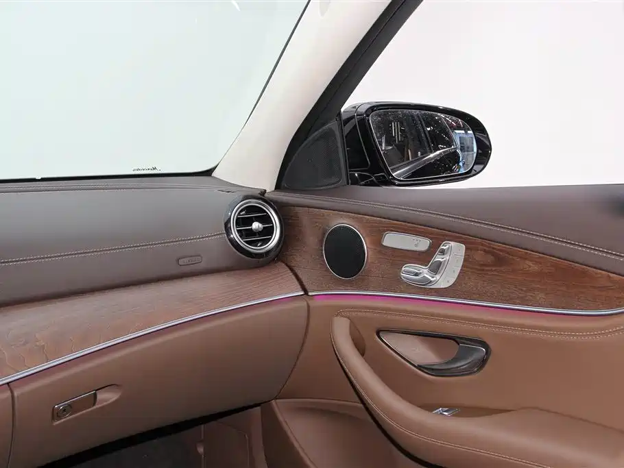 Mercedes-Benz Mercedes-Benz E-Class 2023 Model Year Facelift E 300 L Fashion Edition 2023 - thumbnail 26