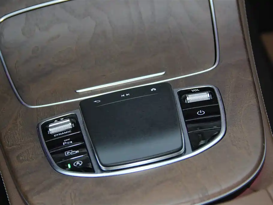 Mercedes-Benz Mercedes-Benz E-Class 2023 Model Year Facelift E 300 L Fashion Edition 2023 - thumbnail 29