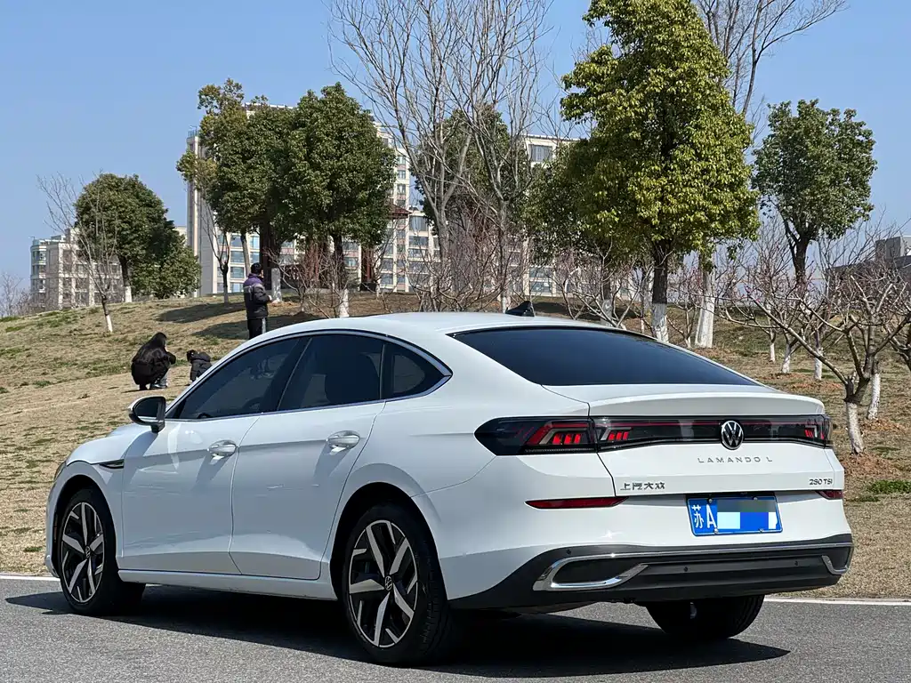 Volkswagen Lamando 2024 Lamando L 280TSI DSG Cool Spice Edition 2024 - thumbnail 7