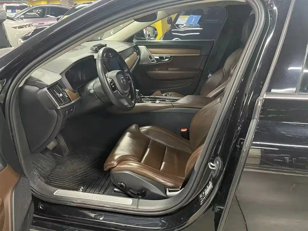 Volvo Volvo S90 2018 T5 Inscription 2018 - thumbnail 5