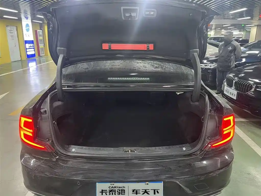 Volvo Volvo S90 2018 T5 Inscription 2018 - thumbnail 14
