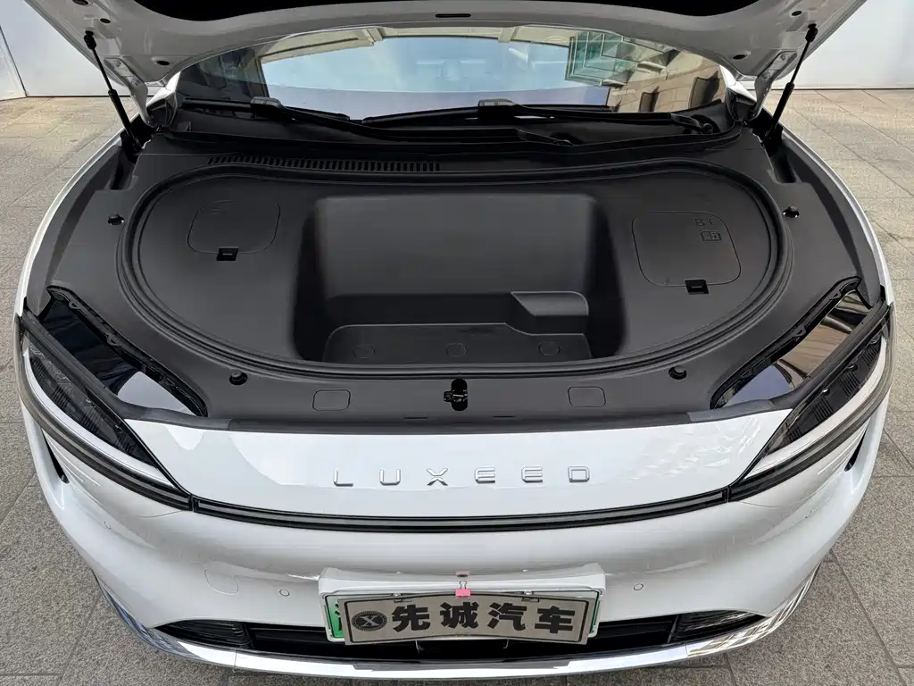 Zhijie Aito R7 2024 Pure Electric 667km Max 2025 - thumbnail 16
