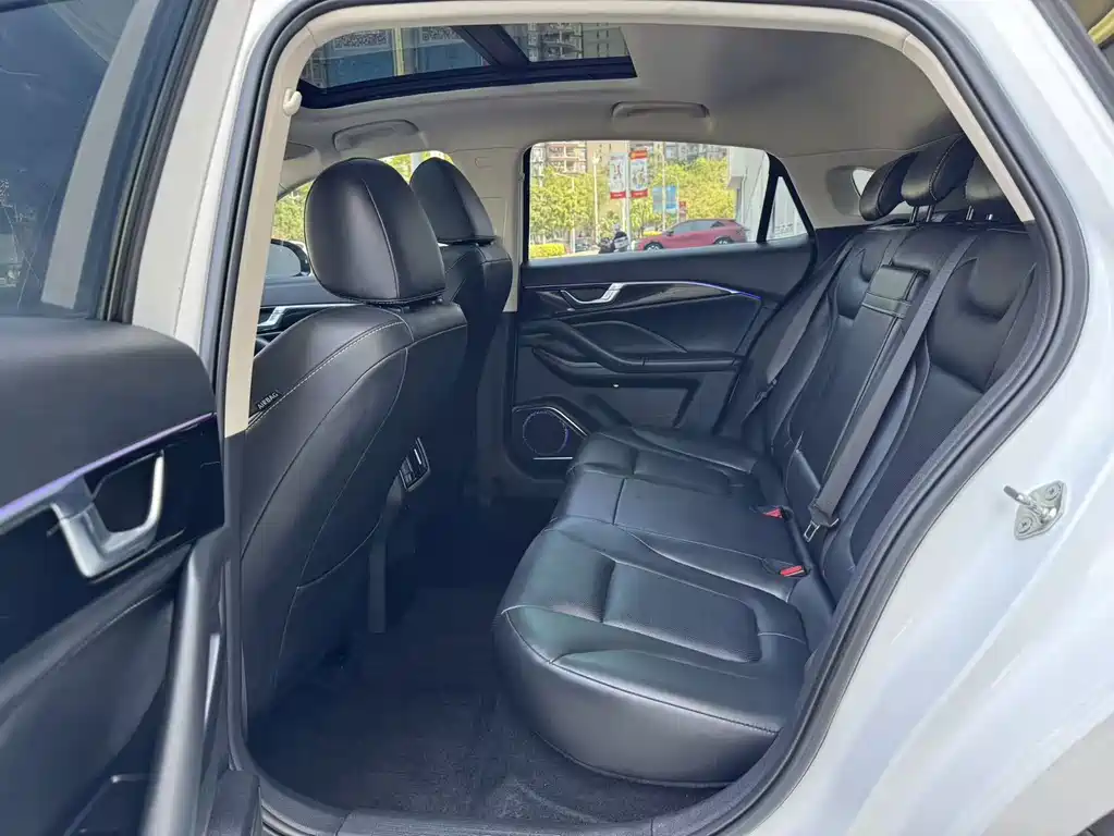 Bestune Bestune B70 2023 Model 3rd Generation 1.5T Automatic Comfort Edition 2023 - thumbnail 26