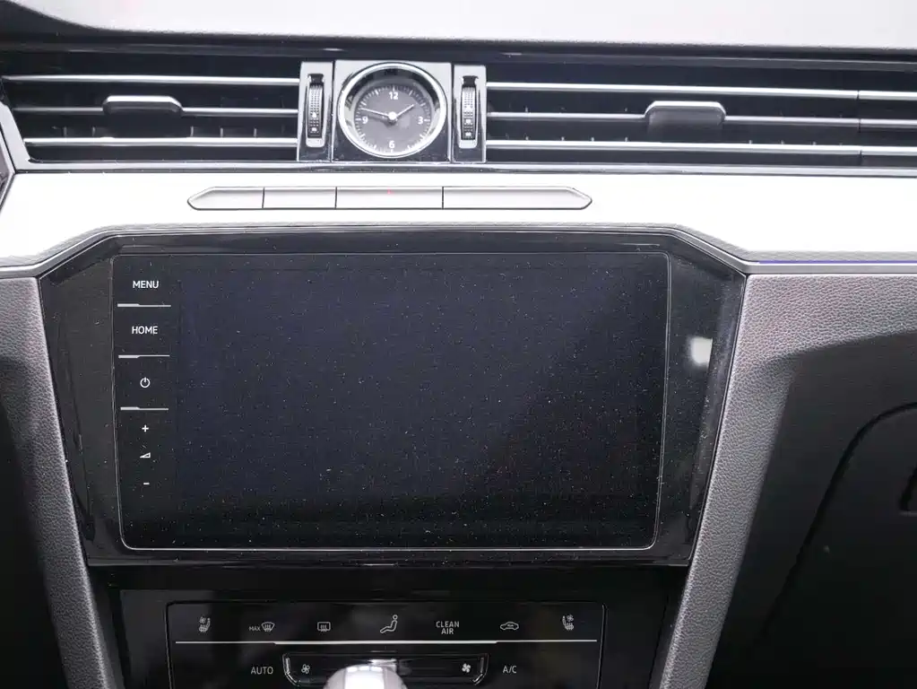 Volkswagen Magotan 2023 2 Million Units Anniversary Edition 330TSI DSG Luxury Model 2023 - thumbnail 12
