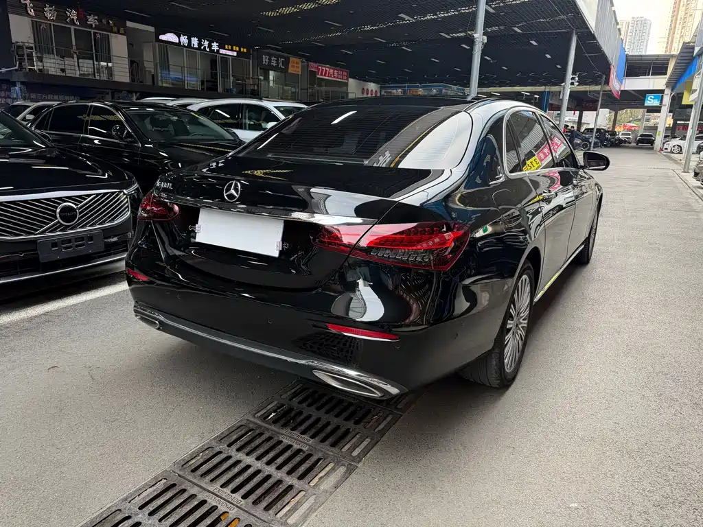 Mercedes-Benz Mercedes-Benz E-Class 2023 Facelift E 300 L Fashion Edition 2023 - thumbnail 4