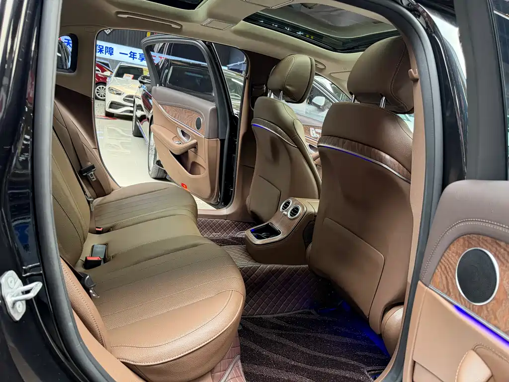 Mercedes-Benz Mercedes-Benz E-Class 2023 Facelift E 300 L Fashion Edition 2023 - thumbnail 22