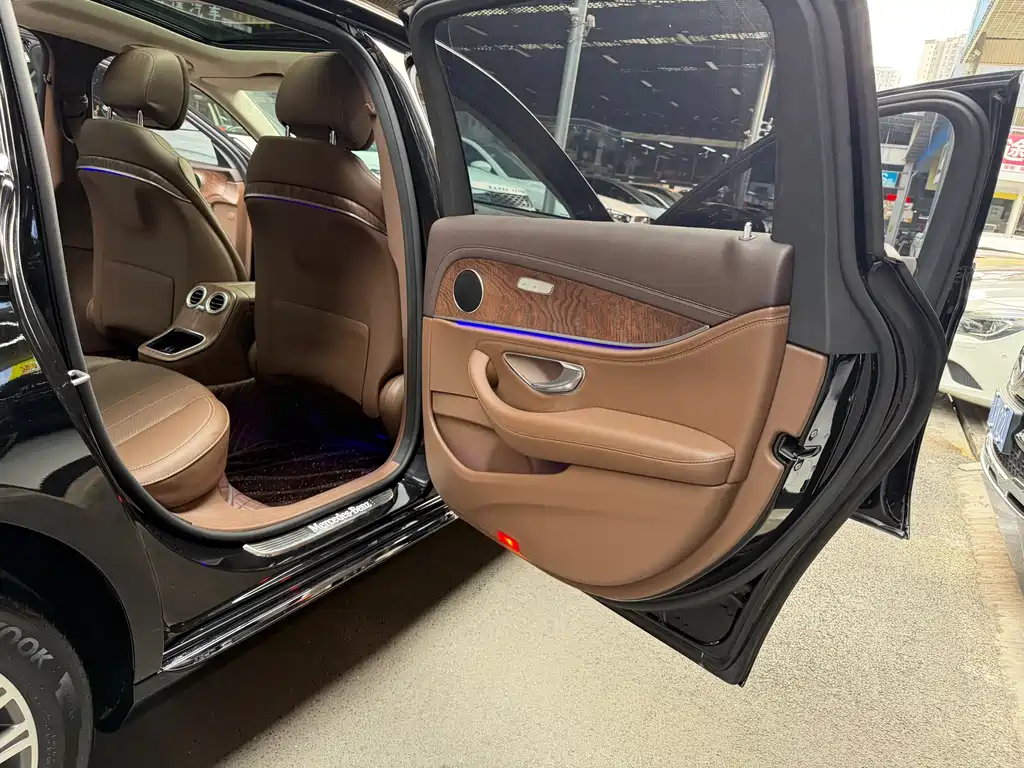 Mercedes-Benz Mercedes-Benz E-Class 2023 Facelift E 300 L Fashion Edition 2023 - thumbnail 24
