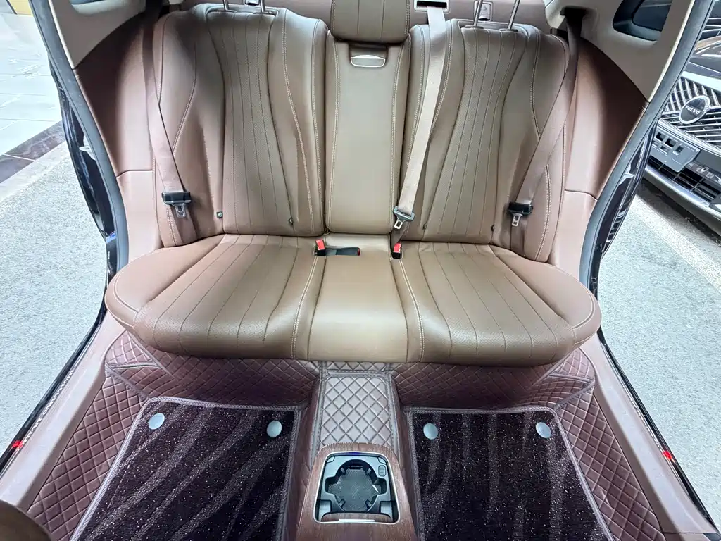 Mercedes-Benz Mercedes-Benz E-Class 2023 Facelift E 300 L Fashion Edition 2023 - thumbnail 26
