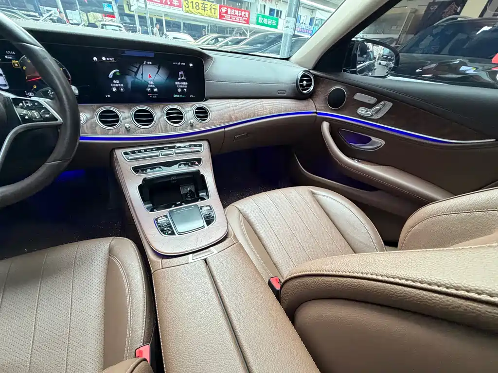 Mercedes-Benz Mercedes-Benz E-Class 2023 Facelift E 300 L Fashion Edition 2023 - thumbnail 30