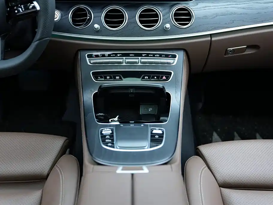 Mercedes-Benz Mercedes-Benz E-Class 2022 E 260 L Sport 2022 - thumbnail 10