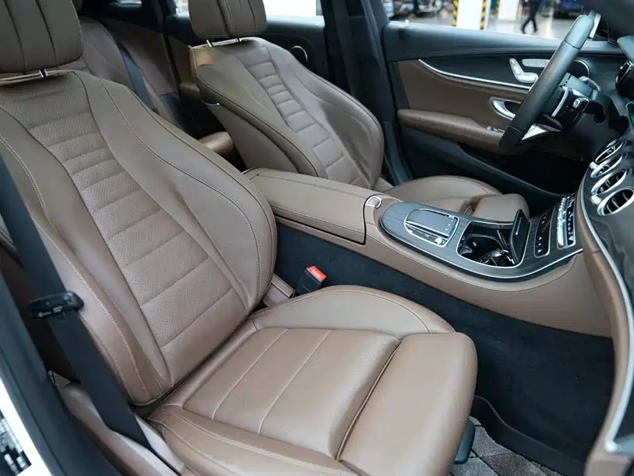 Mercedes-Benz Mercedes-Benz E-Class 2022 E 260 L Sport 2022 - thumbnail 13