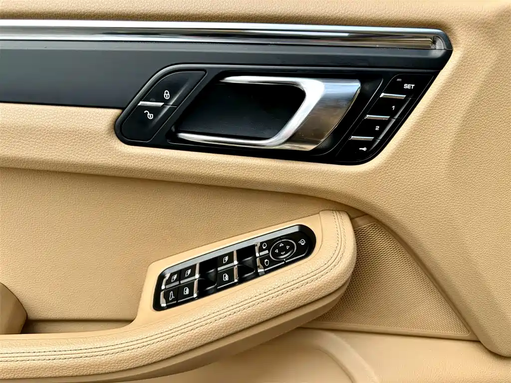 Porsche Porsche Macan 2014 Macan 2.0T 2015 - thumbnail 16