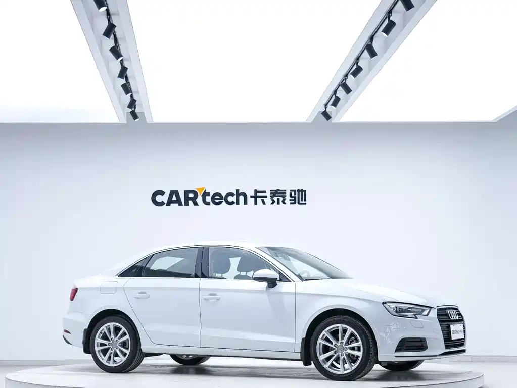 Audi Audi A3 2018 30th Anniversary Edition Limousine 35 TFSI Progressive 2018 - thumbnail 7