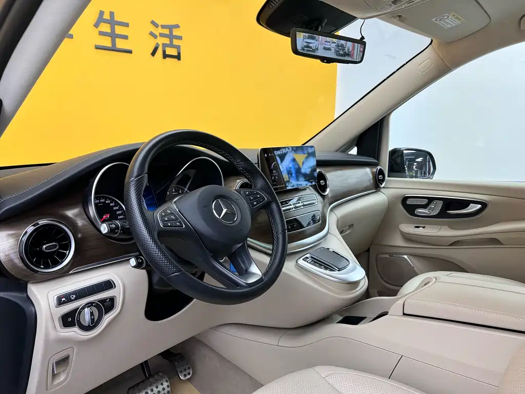 Mercedes-Benz Mercedes-Benz V-Class 2021 V 260 L Long Wheelbase Luxury Edition 2023 - thumbnail 4