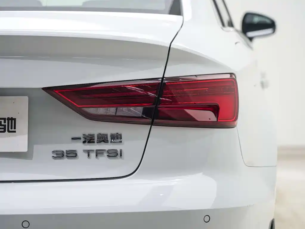 Audi Audi A3 2018 30th Anniversary Edition Limousine 35 TFSI Progressive 2018 - thumbnail 22