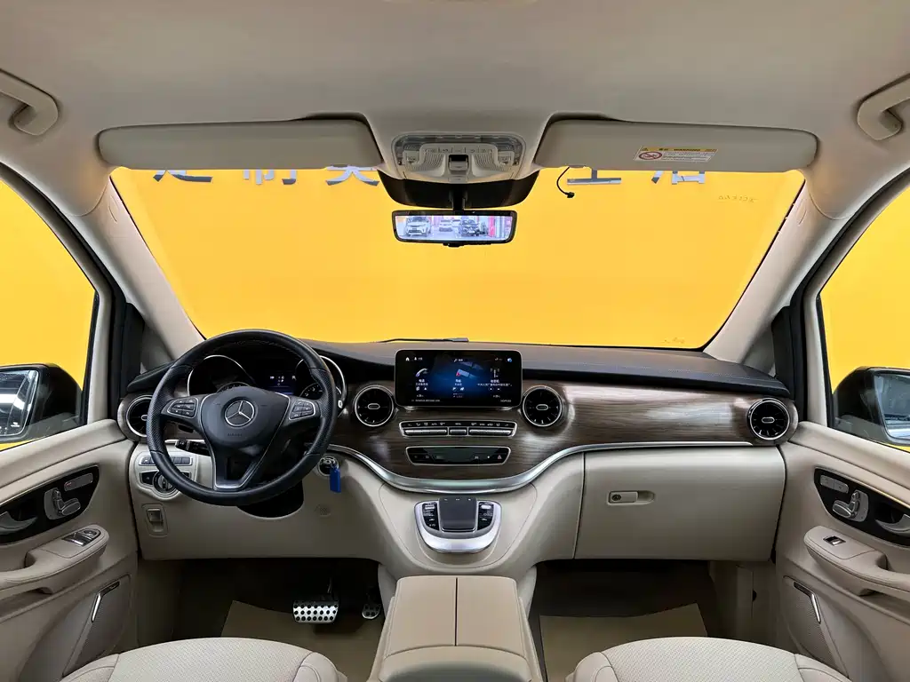 Mercedes-Benz Mercedes-Benz V-Class 2021 V 260 L Long Wheelbase Luxury Edition 2023 - thumbnail 17