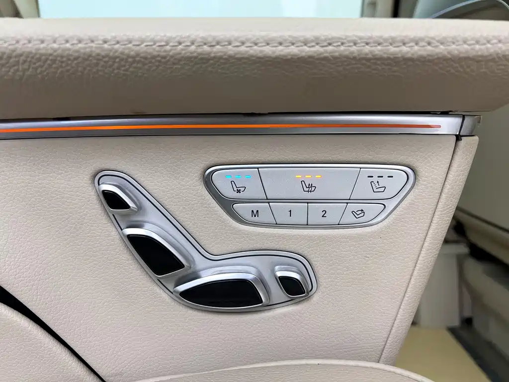 Mercedes-Benz Mercedes-Benz V-Class 2021 V 260 L Long Wheelbase Luxury Edition 2023 - thumbnail 28