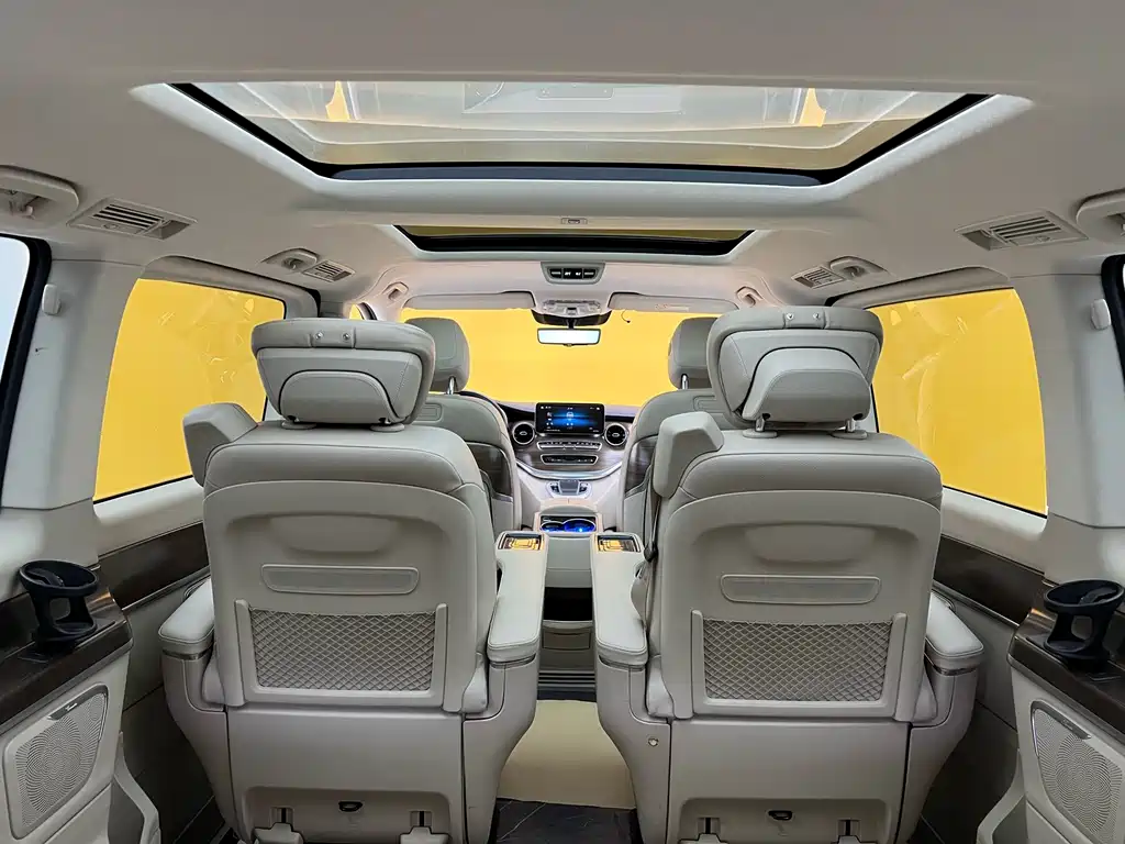 Mercedes-Benz Mercedes-Benz V-Class 2021 V 260 L Long Wheelbase Luxury Edition 2023 - thumbnail 30
