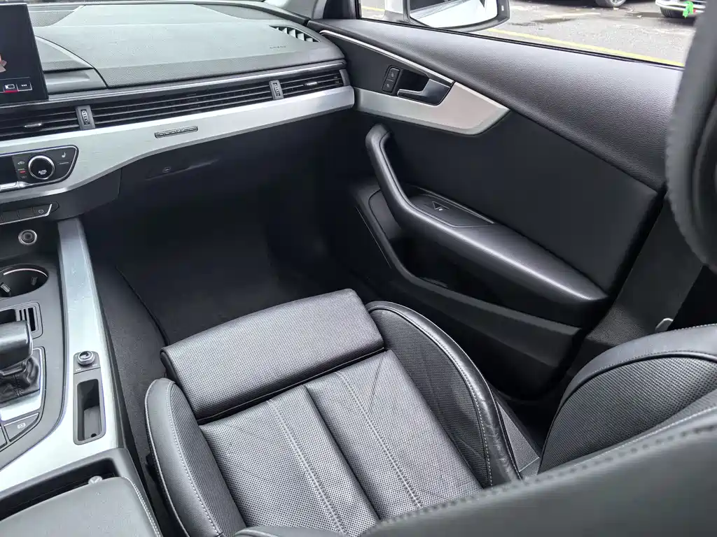 Audi Audi A4L 2020 40 TFSI quattro Luxury Dynamic Edition 2020 - thumbnail 14