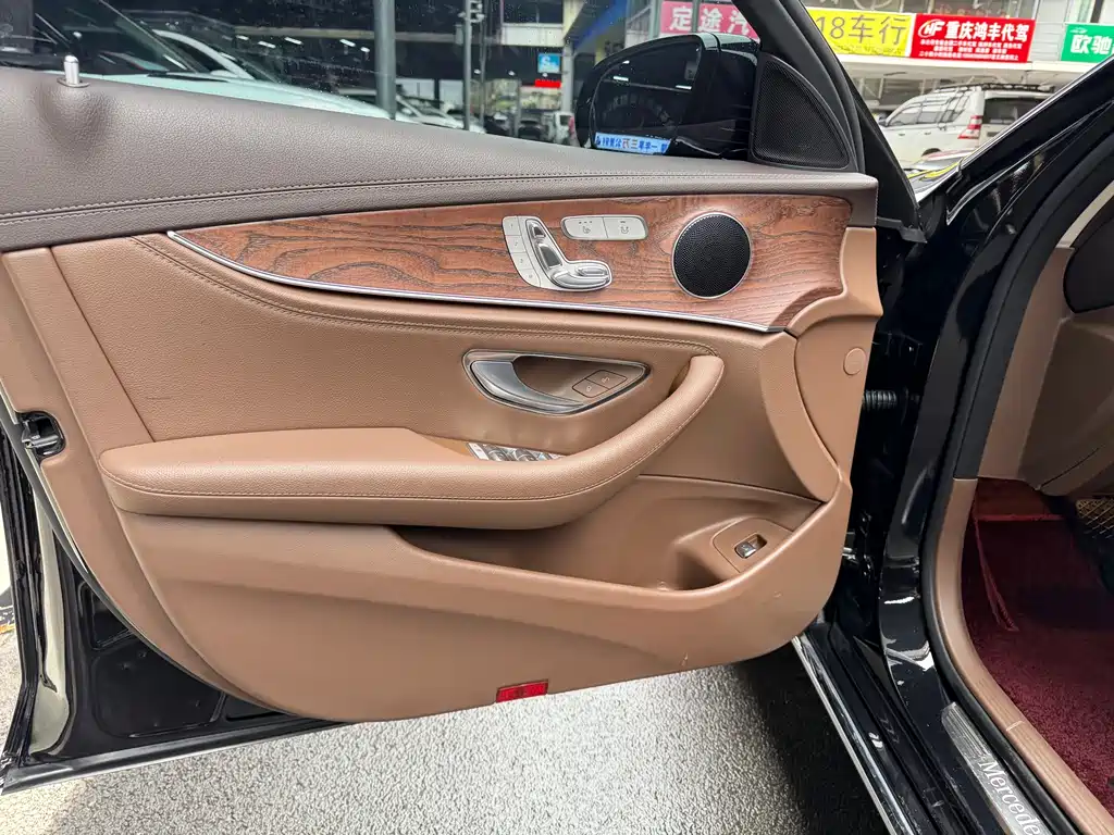 Mercedes-Benz Mercedes-Benz E-Class 2023 Facelift E 300 L Fashion Edition 2023 - thumbnail 12