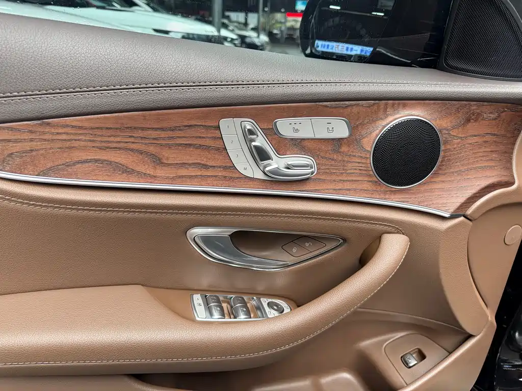 Mercedes-Benz Mercedes-Benz E-Class 2023 Facelift E 300 L Fashion Edition 2023 - thumbnail 13