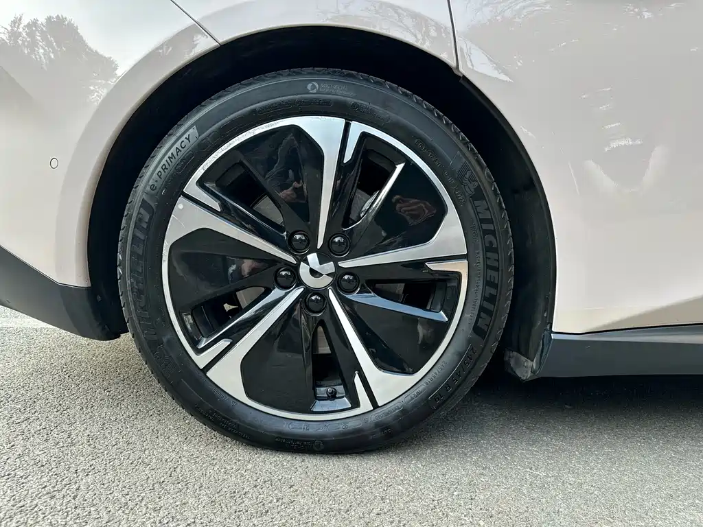 NIO NIO ET5T 2023 75kWh Touring 2023 - thumbnail 9