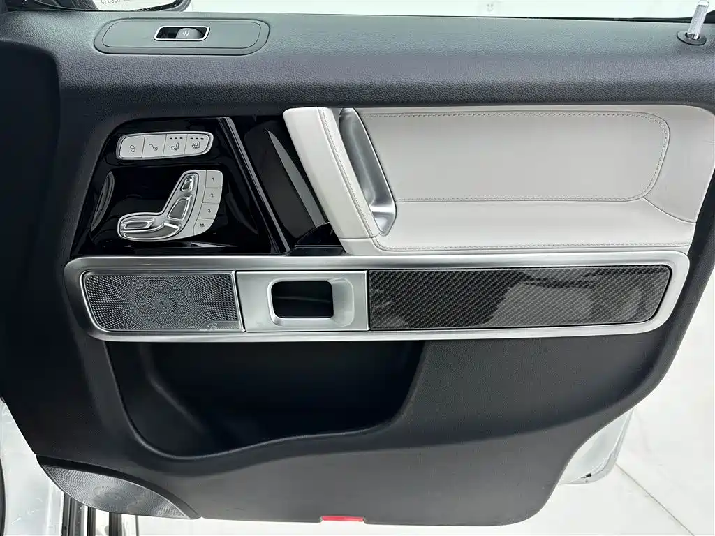 Mercedes-Benz Mercedes-Benz G-Class AMG 2019 Facelift AMG G 63 Pioneer Special Edition 2019 - thumbnail 27