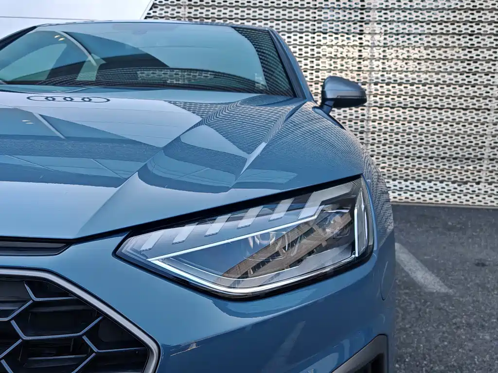 Audi Audi A4L 2022 40 TFSI quattro RS Sport Package 2022 - thumbnail 12
