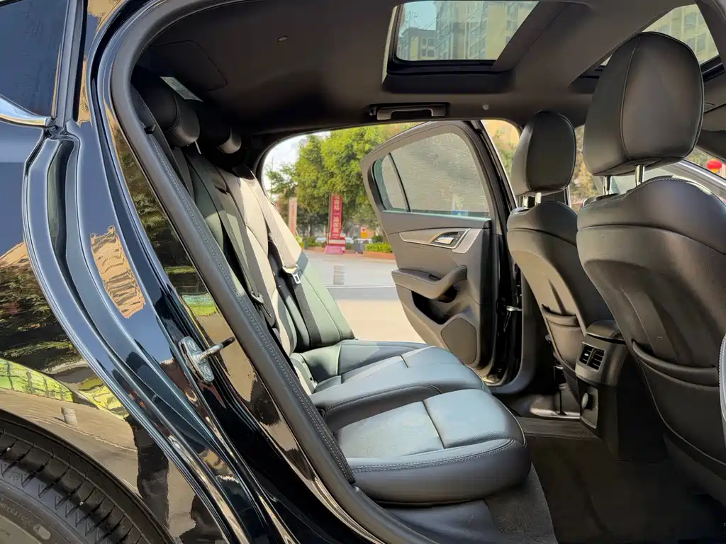 Cadillac Cadillac CT5 2022 28T Luxury 2022 - thumbnail 25