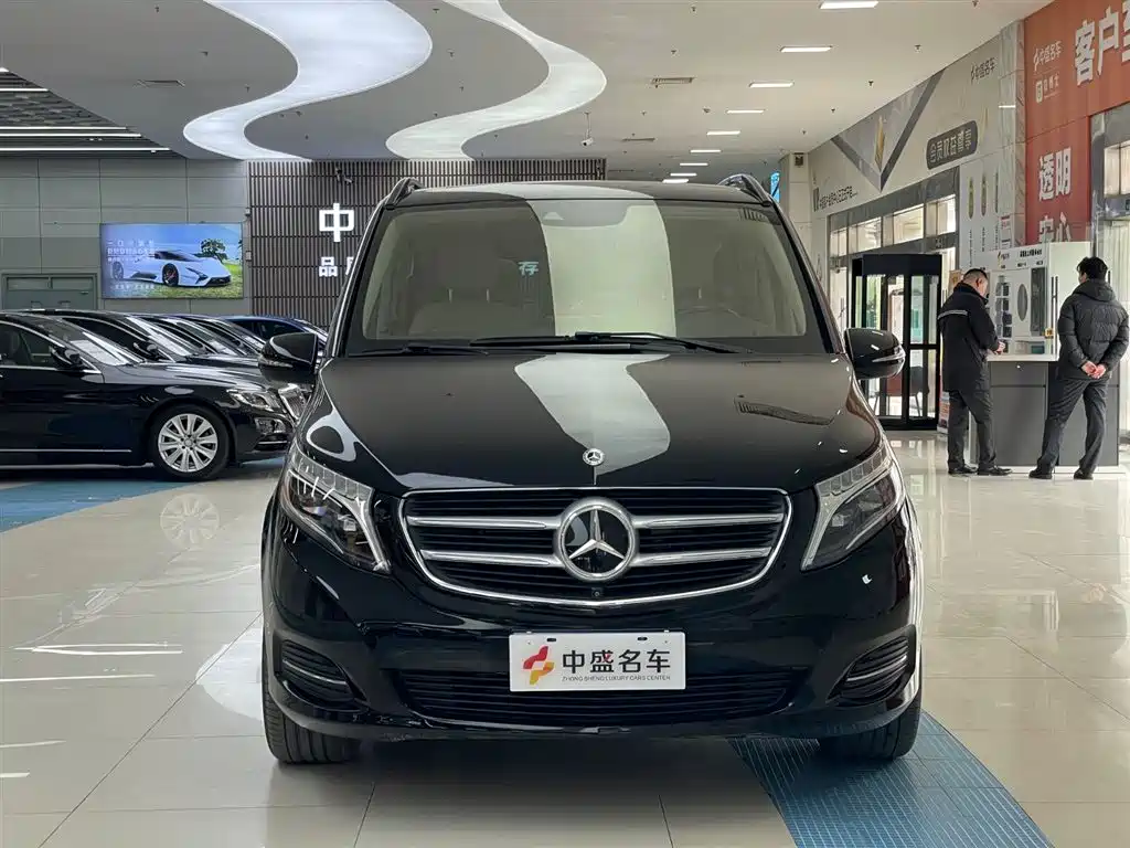 Mercedes-Benz Mercedes-Benz V-Class 2018 V 260 L Exclusive Long Wheelbase Edition Euro VI 2019 - thumbnail 2