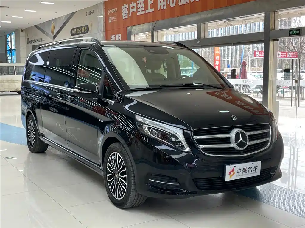 Mercedes-Benz Mercedes-Benz V-Class 2018 V 260 L Exclusive Long Wheelbase Edition Euro VI 2019 - thumbnail 3