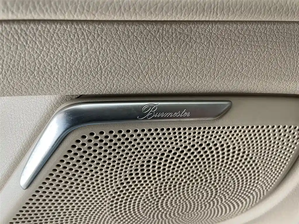 Mercedes-Benz Mercedes-Benz V-Class 2018 V 260 L Exclusive Long Wheelbase Edition Euro VI 2019 - thumbnail 11