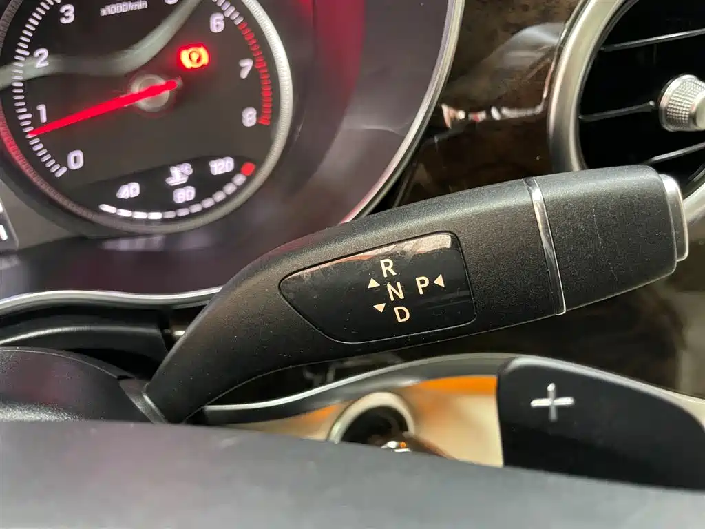 Mercedes-Benz Mercedes-Benz V-Class 2018 V 260 L Exclusive Long Wheelbase Edition Euro VI 2019 - thumbnail 25