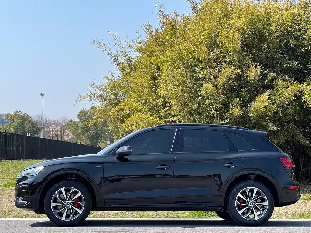 Audi Audi Q5L 2024 40 TFSI Luxury Dynamic Edition 2024 - thumbnail 4