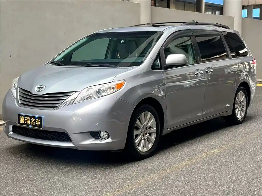 Toyota Toyota Sienna 2011 3.5L AWD Automatic 2012 - thumbnail 14